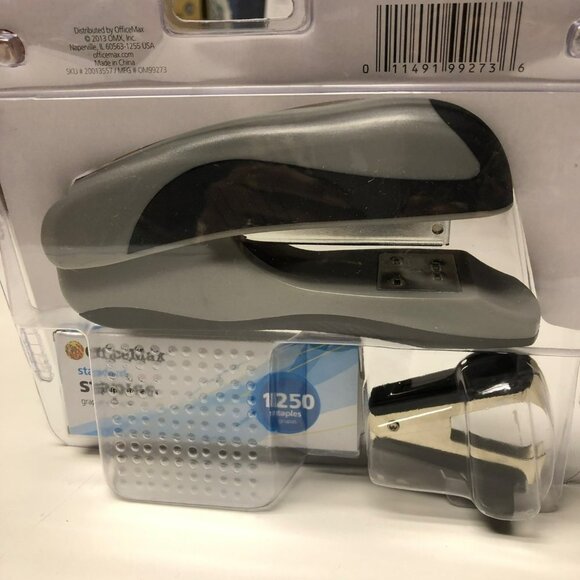OFFICEMAX HALFSTRIP STAPLER SET‎ NEW WITH TAG - Picture 3 of 6